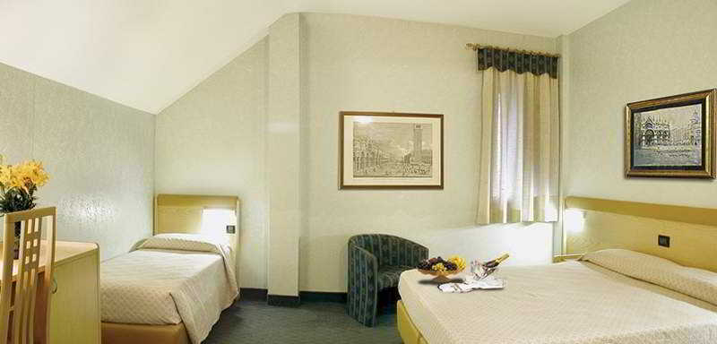 Hotel San Giuliano Mestre Esterno foto